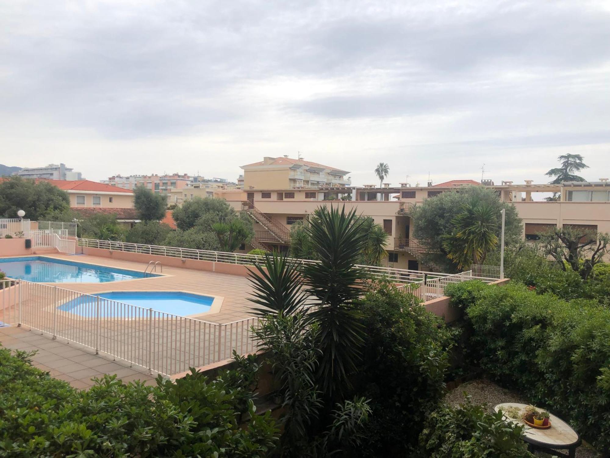 Riviera Apartment